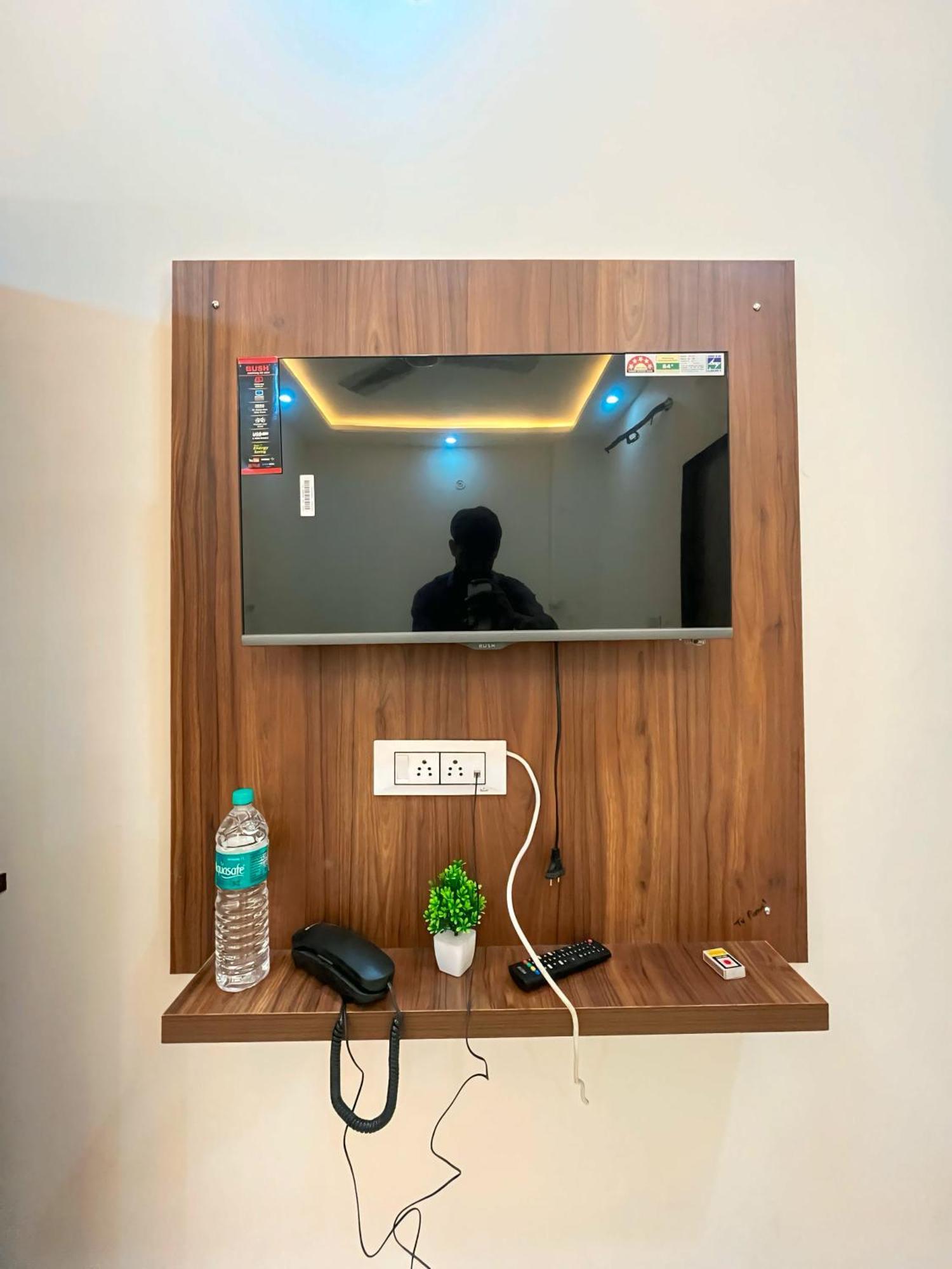Hotel Pooja Dzsaipur Kültér fotó